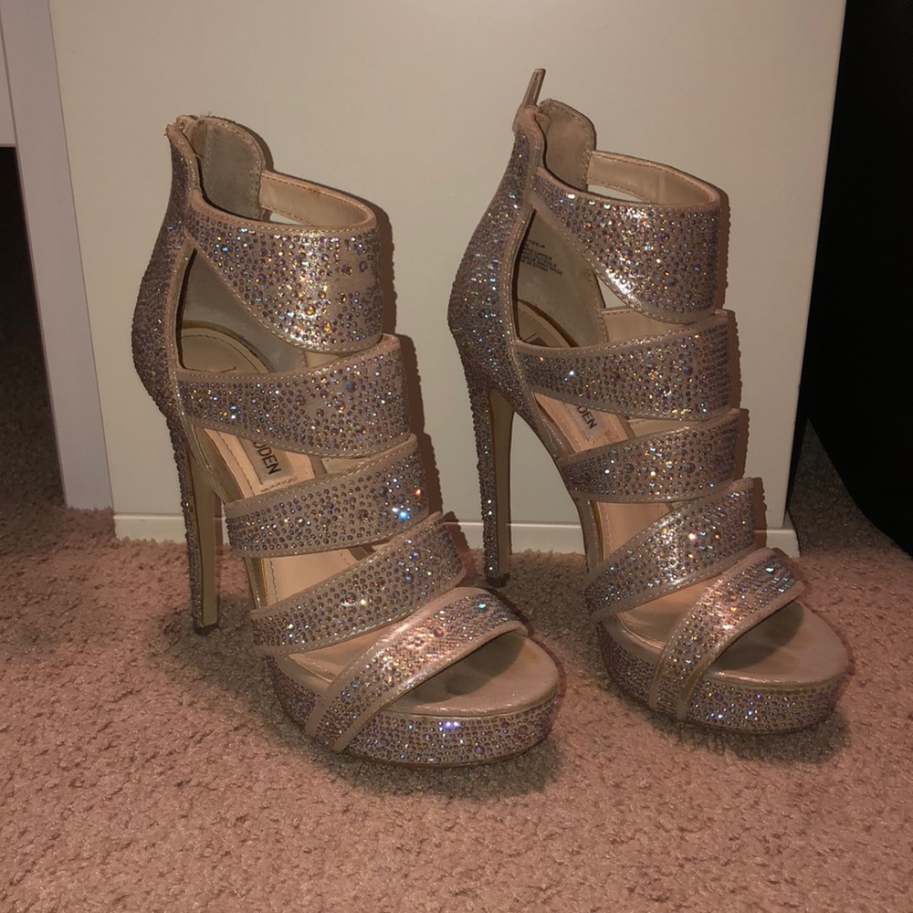 Sparkles Steve Madden heels